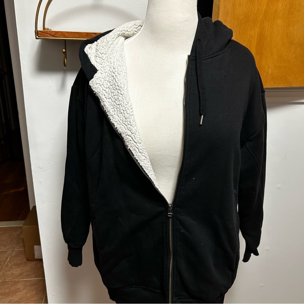 Black zip-up fuzzy sweatshirt